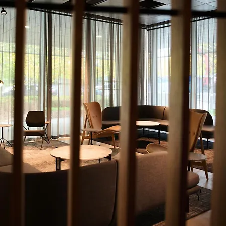 Zleep Frankfurt Airport Otel 3*
